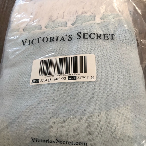 Victoria's Secret Other - Victoria ‘s secret soft blanket